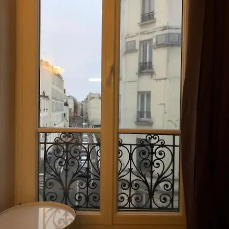 Bright Cosy Studio - Bedsit - 19 M2 For 1 Or 2 P Apartment